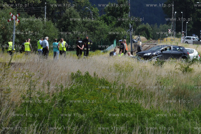 Smiertelny wypadek na przejezdzie kolejowym w Redzie...