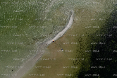 Rybitwia mielizna zwana rowniez Rewia Mew. To mielizna...