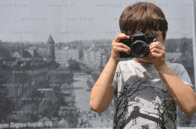 Na ulicach Gdanska pojawily sie billboardy na przyczepach...