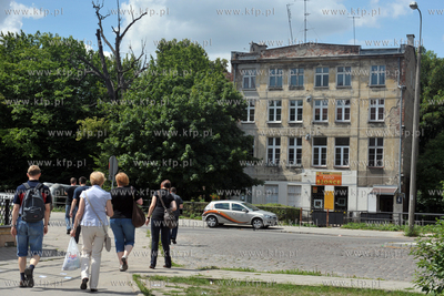 Kamienica przeznaczona do rozbiorki na Targu Siennym...