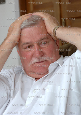 Lech Walesa w swoim gabinecie w Zielonej Bramie w Gdansku....