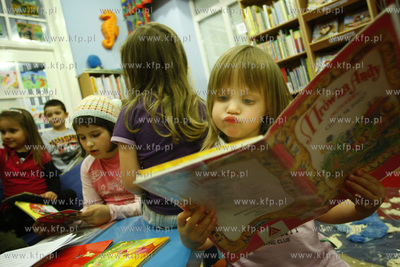 Sopot. Biblioteka Glowna przy ul. Obroncow Westerplatte....