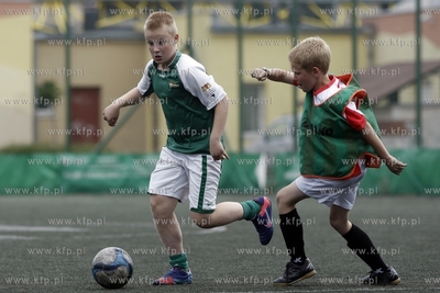 Gdansk Zaspa. Pilkarski turniej dzikich druzyn Do przerwy...