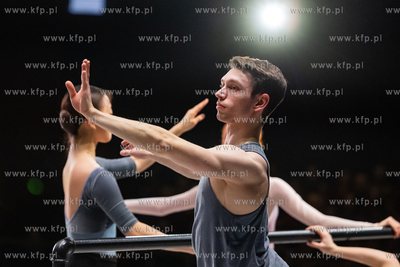 B Jak Balet, czyli otwarta próba zespołu baletu Opery...