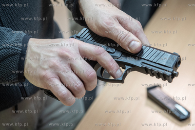 Akademia Marynarki Wojennej w Gdyni. Trenuj w wojskiem...