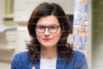 Przekazanie sześciu rodzinom kluczy do nowo wyremontowanej...