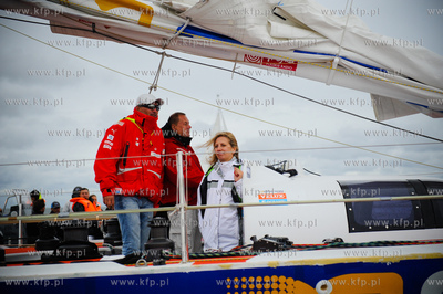 Sopot. Uroczyste przywitanie zeglarza Zbigniewa Gutka...