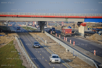 Gdansk. Budowa wezla drogowego Karczemki i trasy WZ....