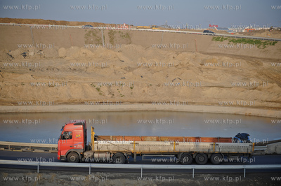 Gdansk. Budowa wezla drogowego Karczemki i trasy WZ....