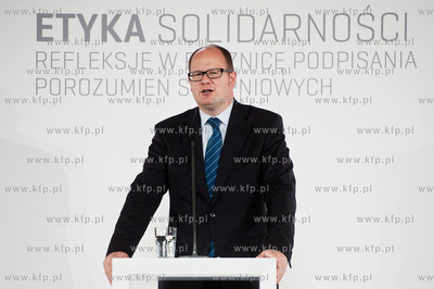 Gdansk. Dwor Artusa. Spotkanie pt Etyka solidarnosci...