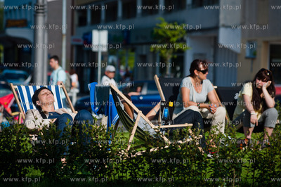 Gdynia. Skwer Zeromskiego, na ktorym w sasiedztwie...