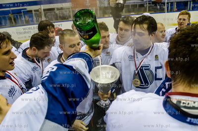 Gdansk. Hala Olivia. Mecz pierwszej ligi hokeja MH...