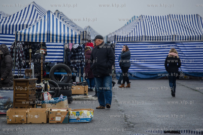 Gielda samochodowa w Pruszczu Gdanskim. Jedno z
najwiekszych...