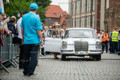 Gdansk. Targ Weglowy. XV Zlot Zabytkowych Mercedesow.
28.05.2016...