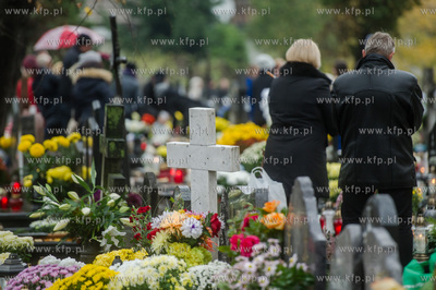 Gdańsk. Cmentarz św. Jadwigi w Nowym Porcie. Dzień...