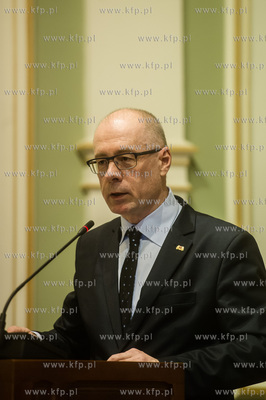 Gdansk. Nowy Ratusz. XXXII Sesja Rady Miasta Gdanska....