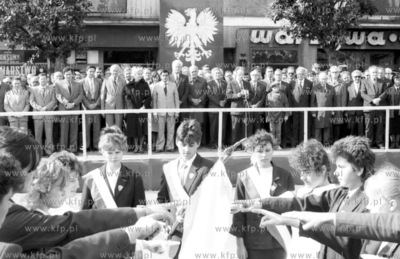 Pokojowa socjalistyczna manifestacja na rynku w Kartuzach....