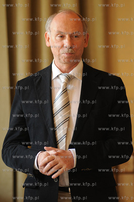 Janusz Lewandowski - europosel w Parlamencie Europejskim....