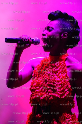 CudaWianki czyli Lato zaczyna sie w Gdyni. Nz. Skye...