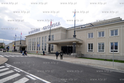 Dworzec kolejowy Gdynia Glowna oddany do uzytku po...