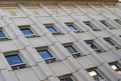 Dom Bawelny, ul. Derdowskiego rog ulicy Zeromskiego...