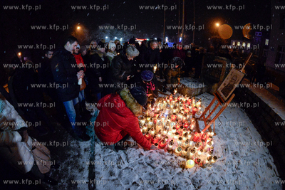 Burmistrz Mirosław Chyła wraz z mieszkańcami Pelplina...