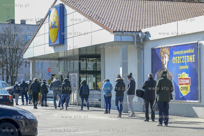W zwiazku z epidemia koronawirusa COVID-19 w gdynskich...