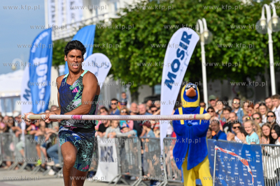 36. Tyczka na molo. Nz. Baptiste Thierry 23.06.2023...