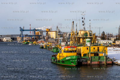 Baza Petrobalticu na Martwej Wiśle w Gdańsku, widok...