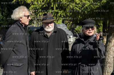 Gdańsk. Cmentarz Łostowicki. Uroczystości pogrzebowe...