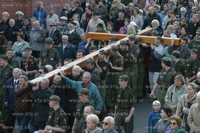 Droga Krzyzowa na Kamiennej Gorze w Gdyni.
9.04.2004
fot....