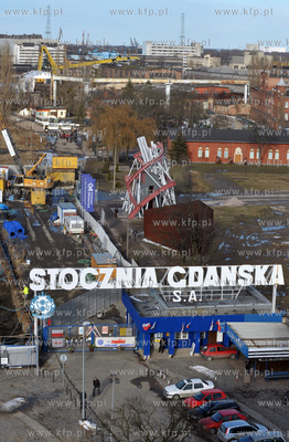 Gdansk. Historyczna brama nr 2 Stoczni Gdanskiej. W...