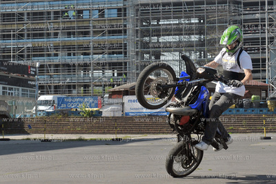 Mateusz z Sopotu doskonali swoje umiejetnosci jazdy...