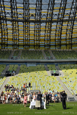 Slub na stadionie PGE Arena w Gdansku. Inga Szwarc...