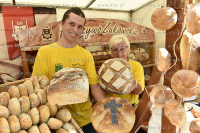 XXII Święto Chleba w Gdańsku na Długim Targu, które...