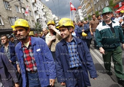 Gdynia.  Obrona stoczni polską racją stanu - pod...