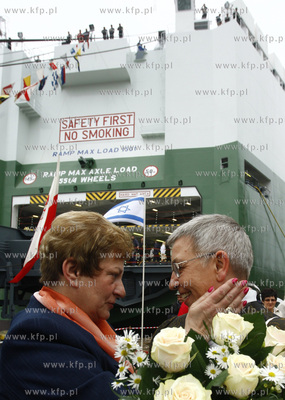 Stocznia Gdynia S.A. Uroczystosc chrztu samochodowca....