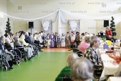 Dzieci z przedszkola nr 2  im. Jana Brzechwy wystapiły...