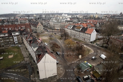 Plac ks. Gustkowicza w Gdansku NowymPorcie.
04.02.2013
fot....