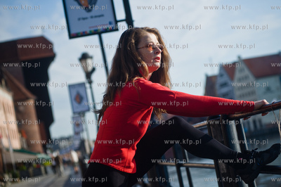 Gdansk. Dlugie Pobrzeze. Aktorka z Gdanska, mieszkajaca...