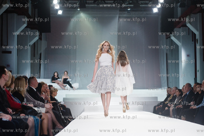 Centrum Stocznia Gdansk. Gala Amber Look Trends & Styles...