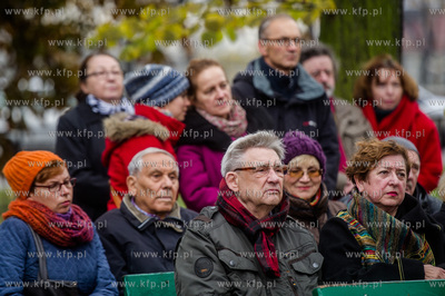 Gdańsk. Cmentarz Nieistniejących Cmentarzy. Modlitwa...