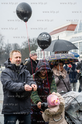 Plac Przyjaciół SopotuHappening pt. Nie róbcie nas...