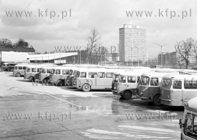 Autobusy PKS na nowym dworcu autobusowym PKS w Gdansku...