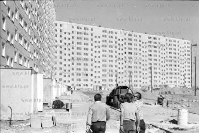 Osiedle Gdansk Zaspa. 6.08.1975 sk: 2sierpien75_z.kosycarz_p16...