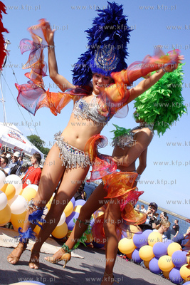 Skwer Kosciuszki Gdynia. Tancerki z zespolu X-Ray z...