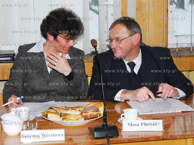 Sesja budzetowa Rady Miasta Rumi. Nz. Radni Wieslawa...