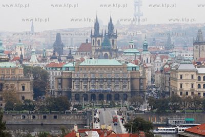 Praga (Czechy). Kompleks  Zamkowo - Palacowy z Katedra...