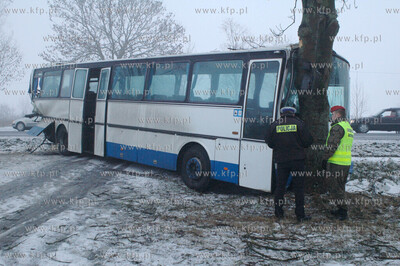 Okolo godziny 7.15 w Kazimierzowie na drodze krajowej...
