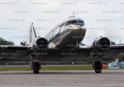 Juz po raz drugi zawital na Gdanskie lotnisko zabytkowy...